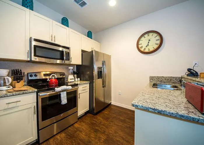 Happy Port, Your Home Very Close To Entertainment
