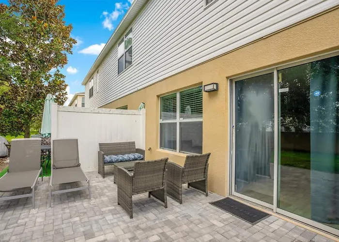 Stylish Villa Near Disney & Universal